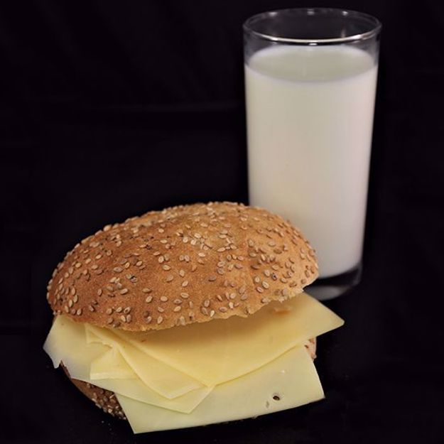 Afbeelding van Broodje jong belegen kaas