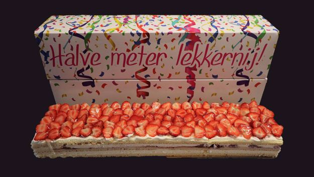 Afbeelding van Halve meter taart Aardbei